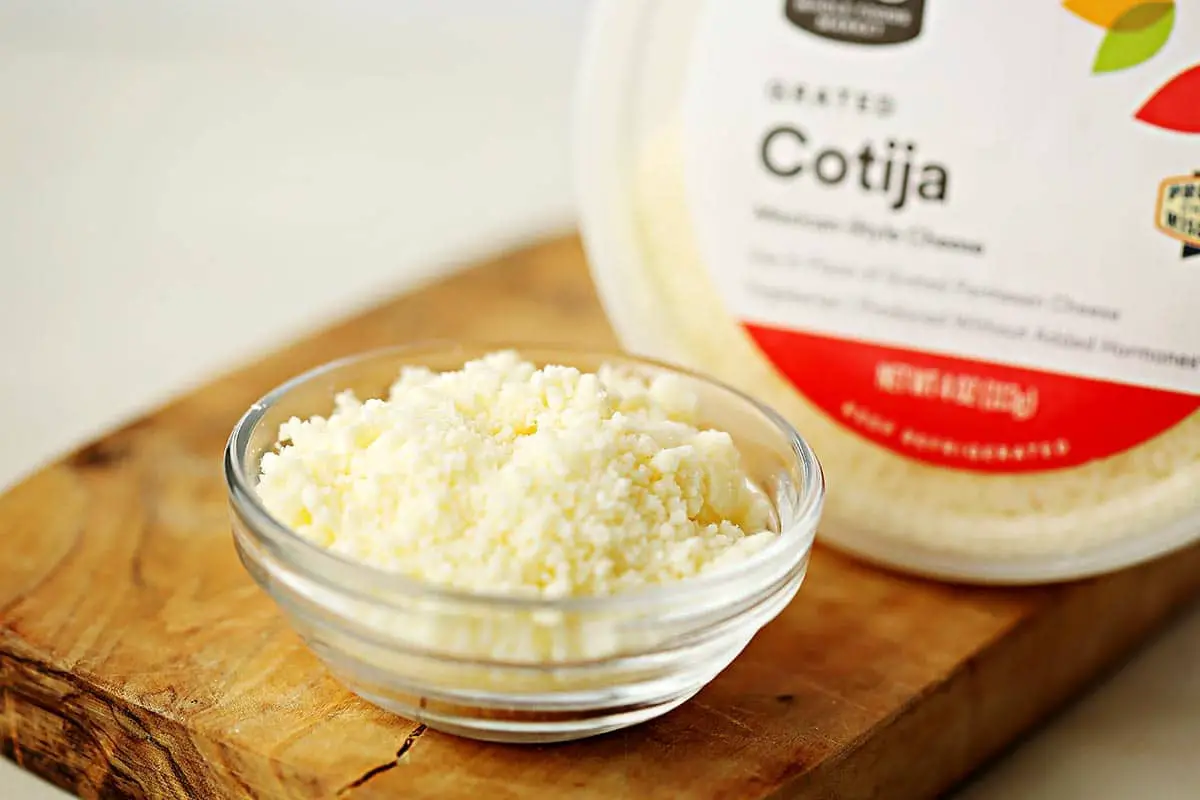 14 sabrosas opciones de sustitutos del queso Cotija