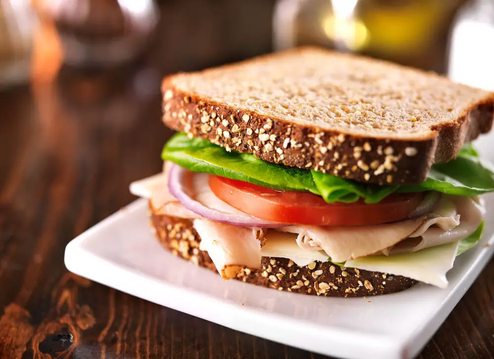 16 de los mejores quesos para un sándwich de pavo