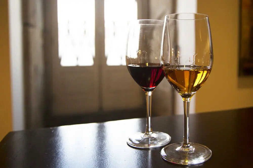 13 vinos más parecidos al oporto que puedes usar para cocinar