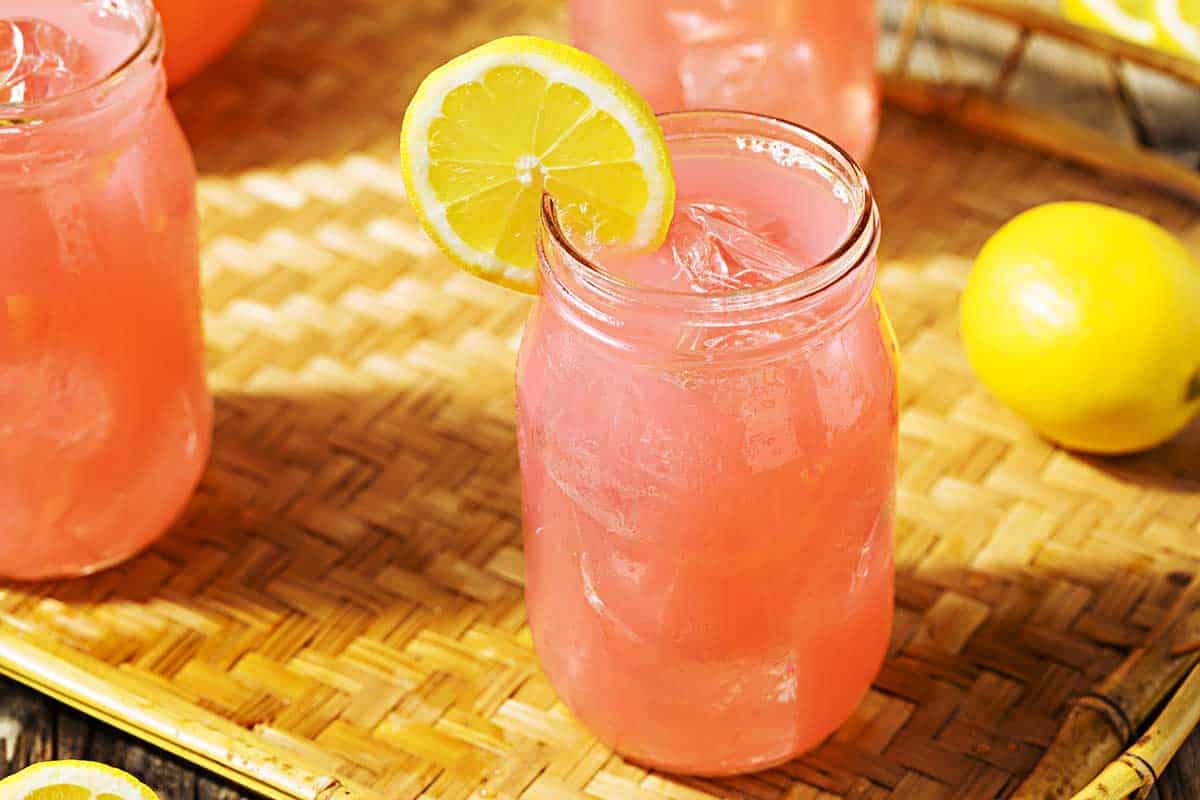 Pink Lemonade Vs Lemonade: Comparación y hechos