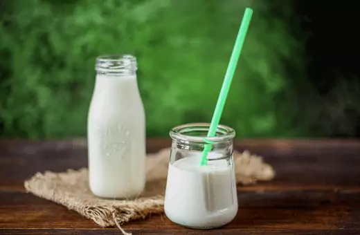 8 sustitutos saludables de la leche de arroz que debes probar