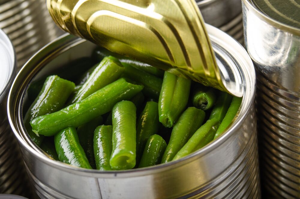 ¿Se pueden calentar en el microondas judías verdes enlatadas?