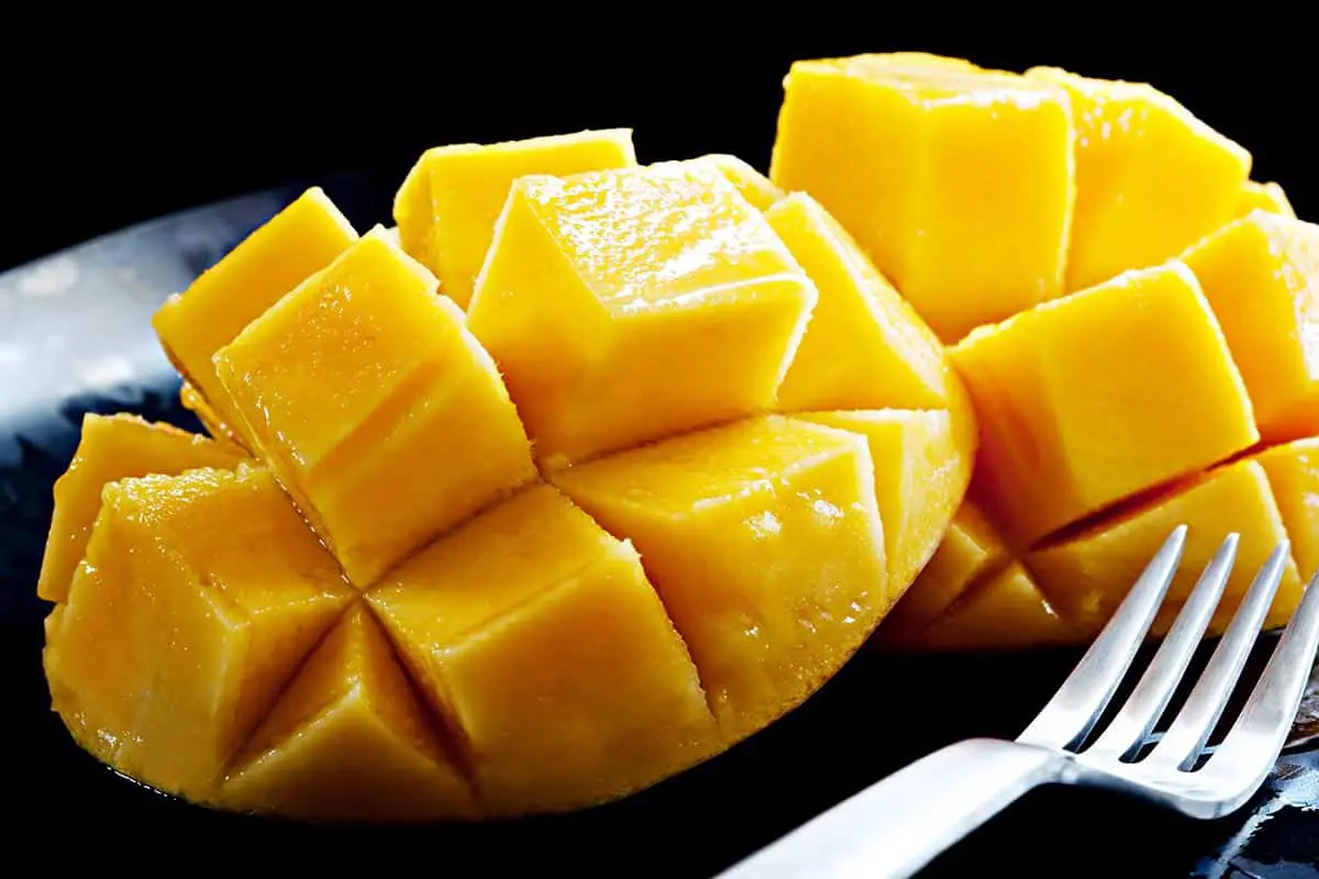 Cómo comer un mango (7 formas de disfrutar esta fruta).