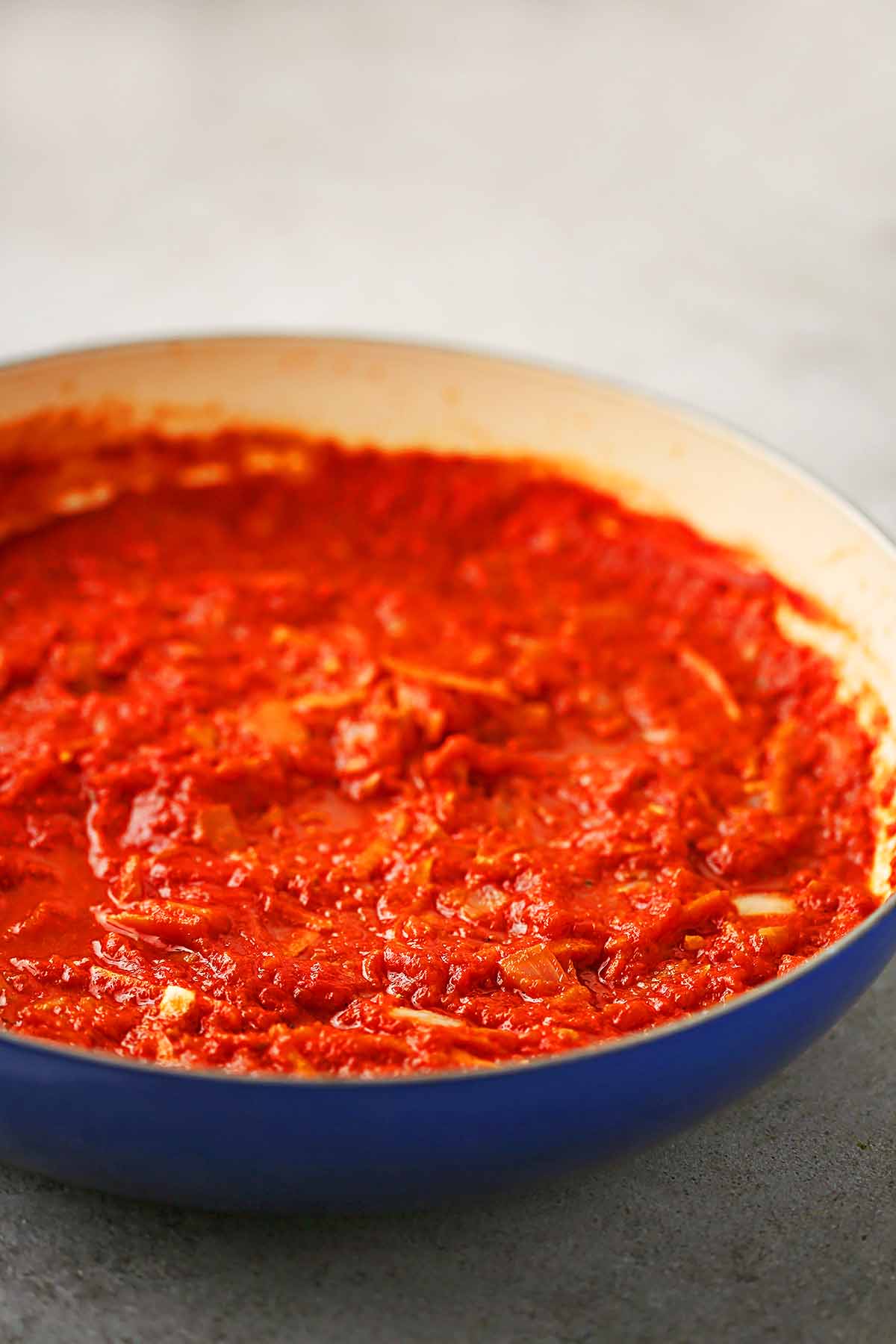 Cómo espesar la salsa de espagueti (14 de las mejores formas absolutas)