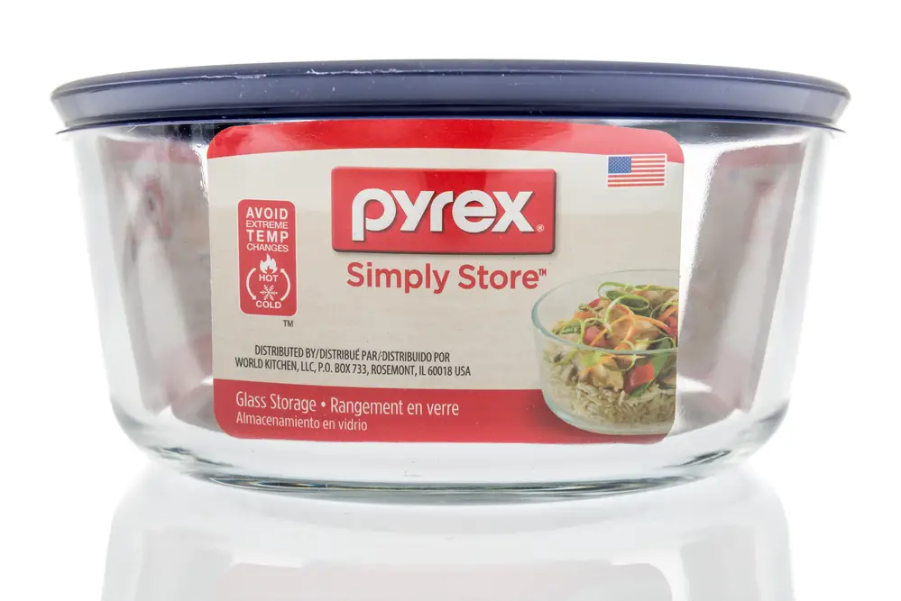 ¿Se pueden calentar en el microondas las tapas de Pyrex?