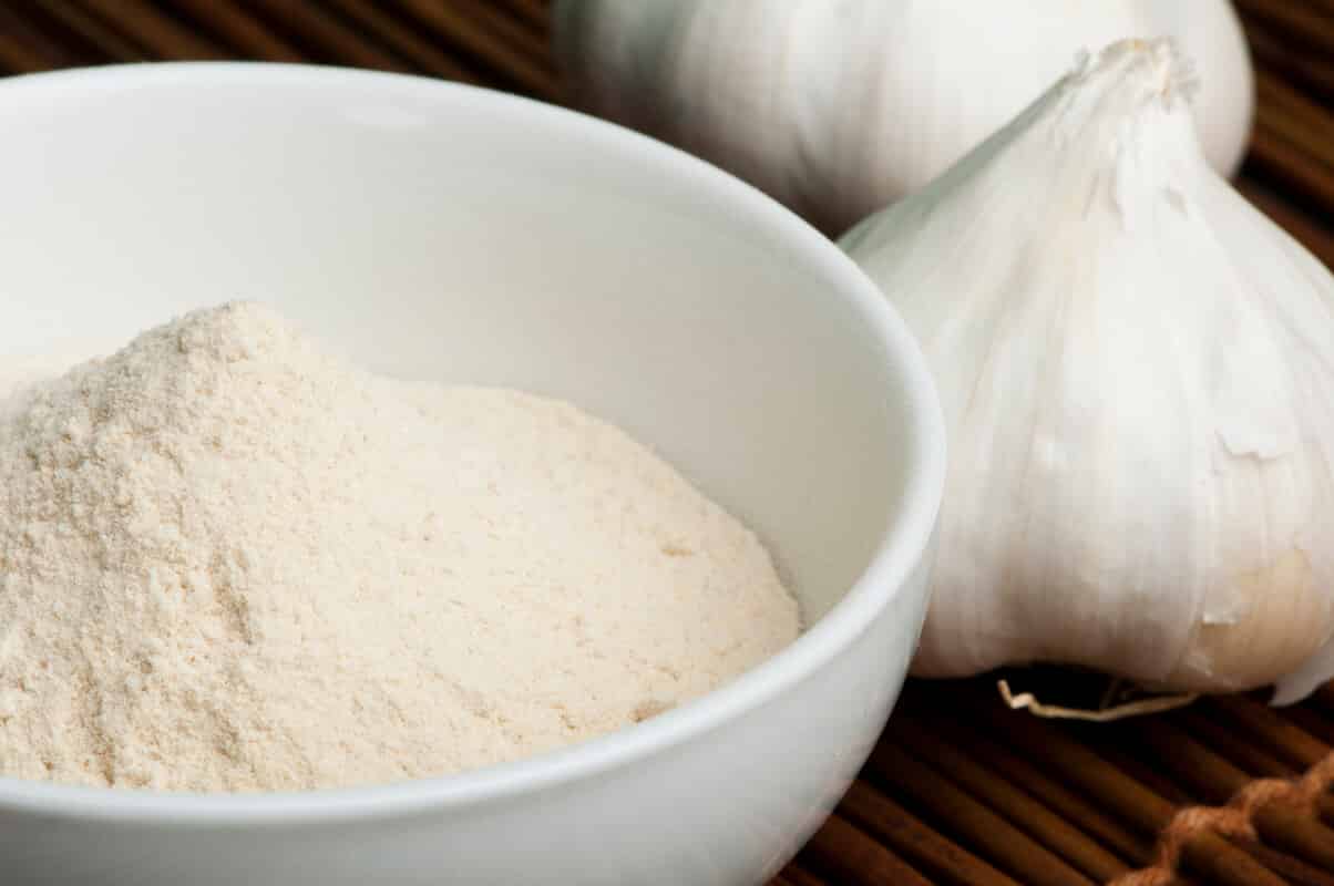 ¿Qué es un buen sustituto del ajo en polvo?