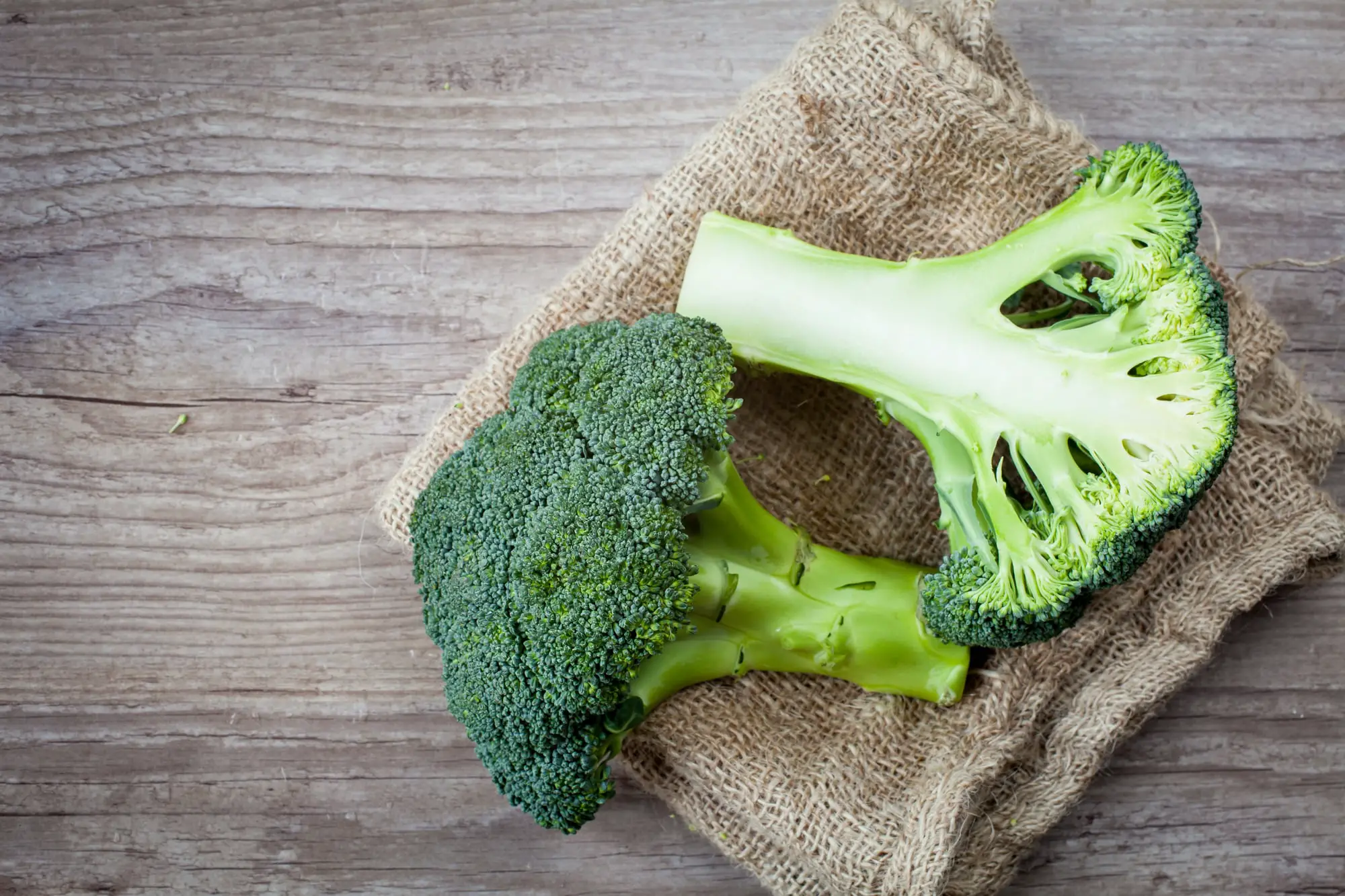 ¿Cuáles son las buenas especias para el brócoli?
