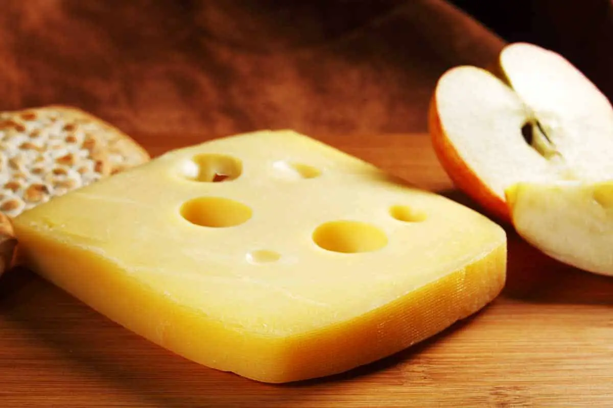 Sustituto de queso Jarlsberg (8 alternativas sabrosas).