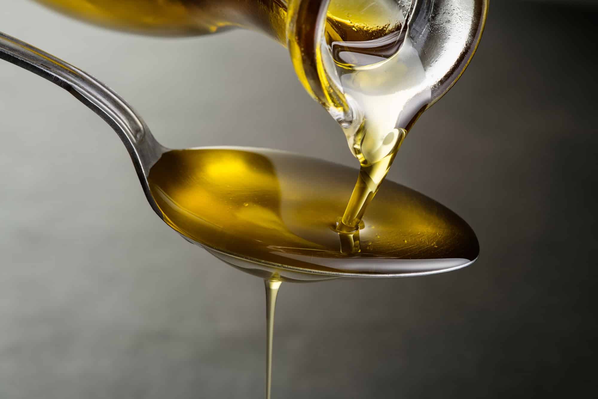Aceite de cártamo vs. Aceite de oliva: Enfrentamiento de SPICEography