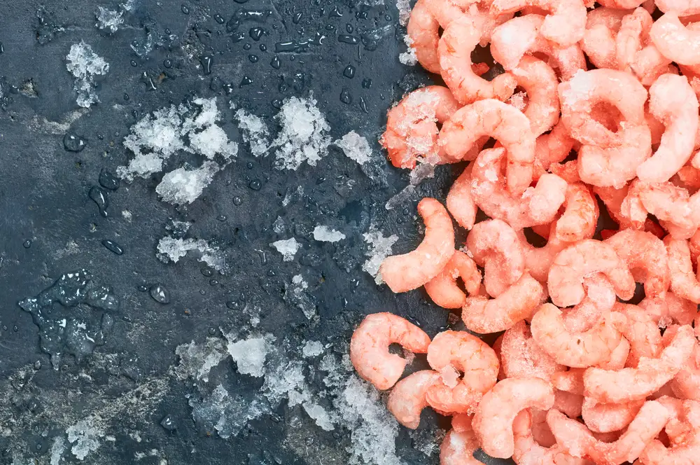 ¿Cuánto dura el camarón congelado?