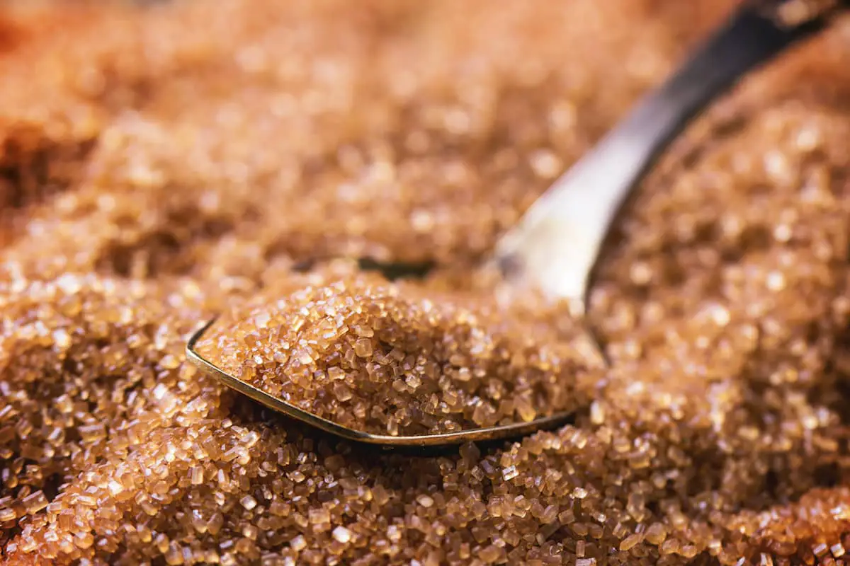 Azúcar turbinado vs. Azúcar moreno: ¿cómo se comparan?