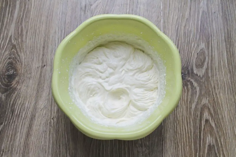 ¿Cómo se reduce la crema espesa?