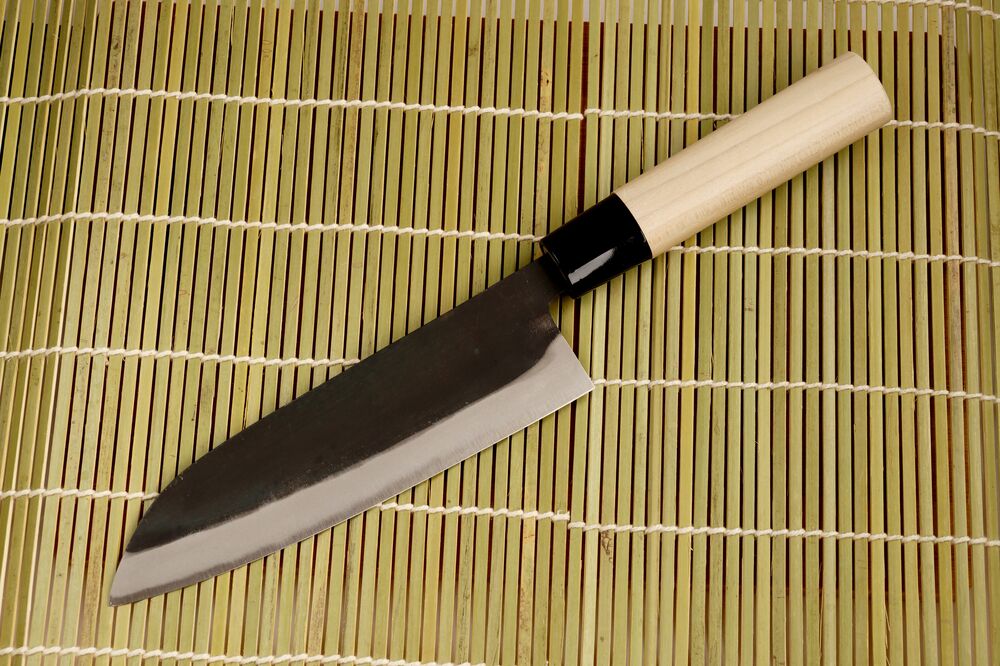 Cuchillo Nakiri vs Cuchillo Santoku: ¿Cuál es la diferencia?