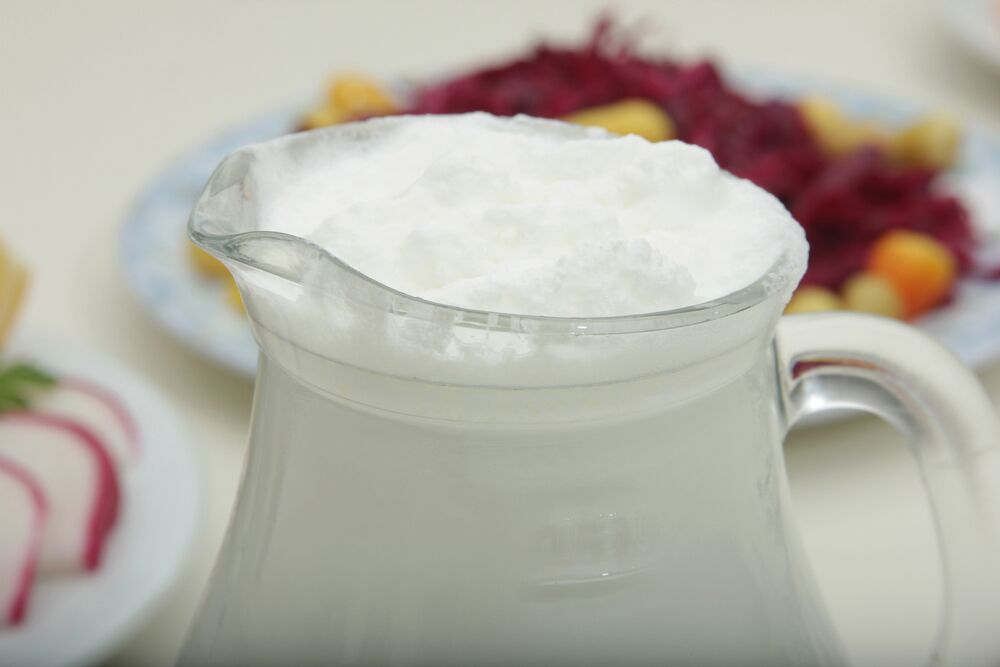Crema agria vs suero de leche: ¿cuáles son las diferencias?