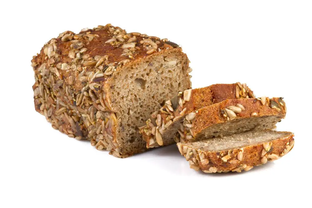 Los 8 sustitutos del pan de centeno más saludables que puedes probar