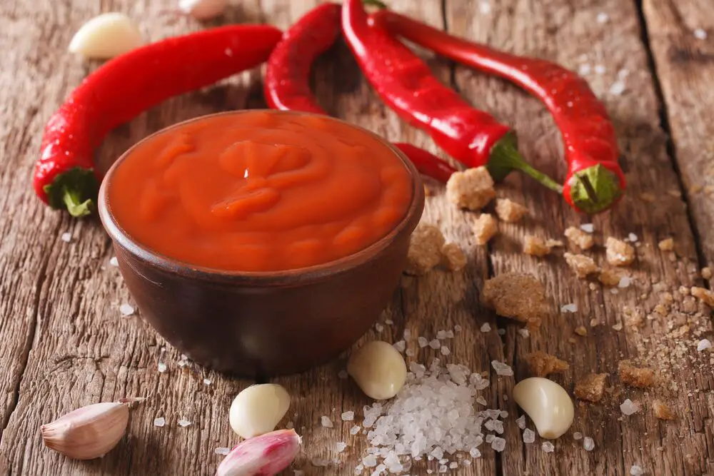 ¿Cuáles son los sustitutos no picantes de Sriracha con el mismo sabor?