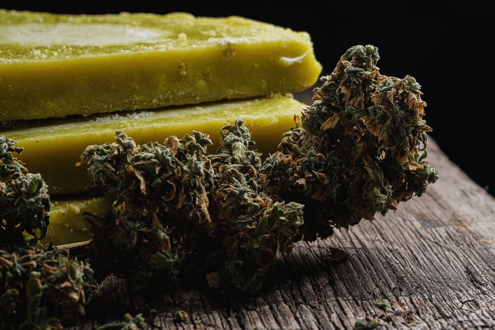 ¿De qué color es la mantequilla de cannabis? - Comida fanática