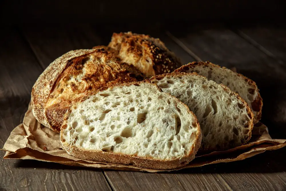 Los 8 sustitutos del pan de centeno más saludables que puedes probar
