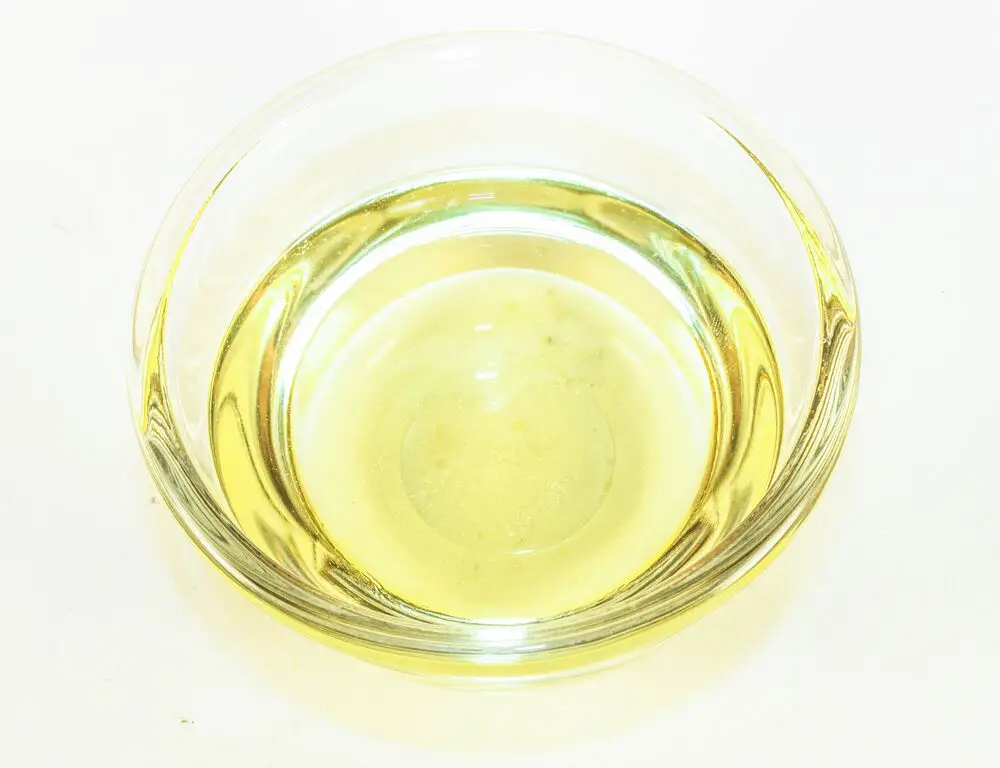 Vinagre de vino blanco vs vinagre blanco: ¿en qué se diferencian?
