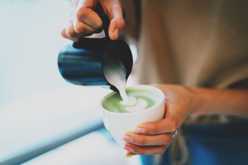 ¿Cuál es el mejor tipo de leche para un Matcha Latte?