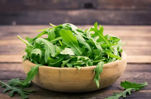 10 sustitutos nutritivos de espinacas para ensaladas, cocina y sopas