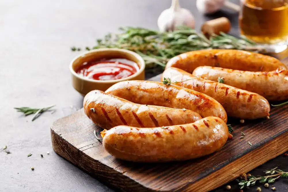 ¿Puedes cocinar salchichas en el microondas?