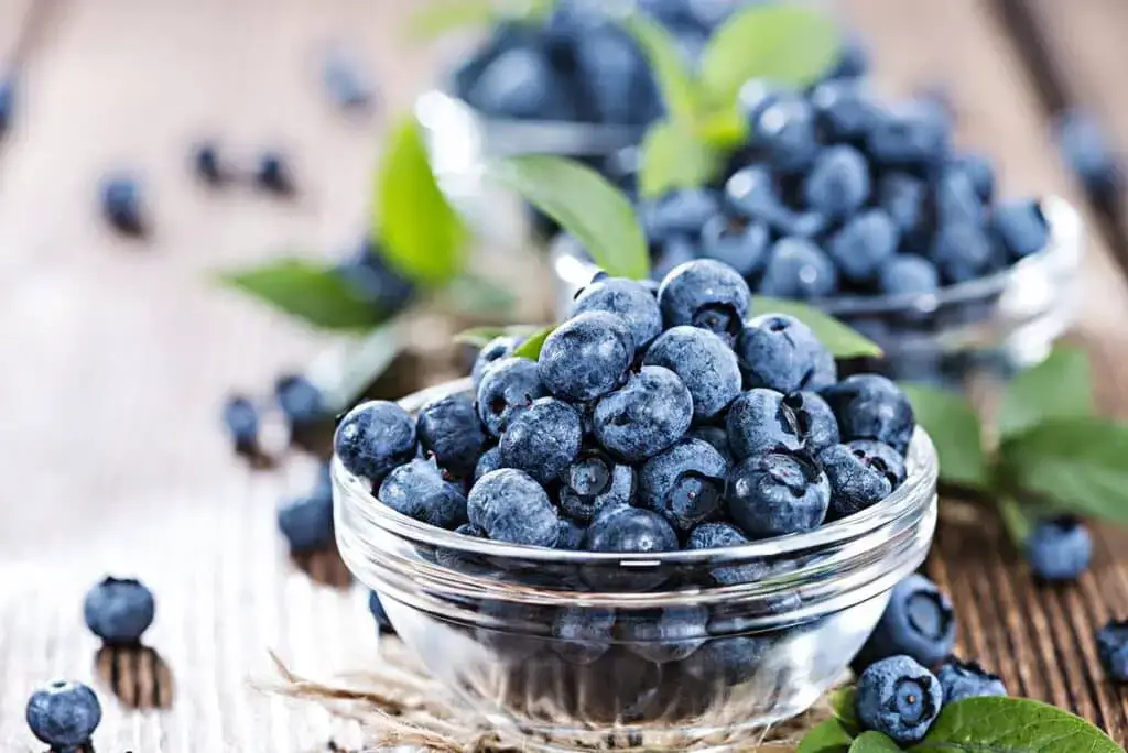 Fruta morada (16 frutas con un tono encantador)