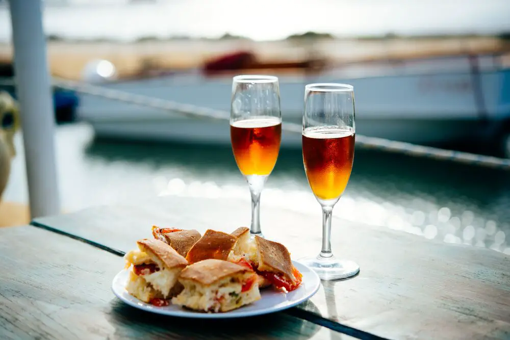 13 vinos más parecidos al oporto que puedes usar para cocinar