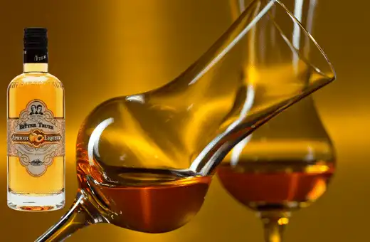 Los 13 Mejores Sustitutos del Amaretto y Modo de Uso