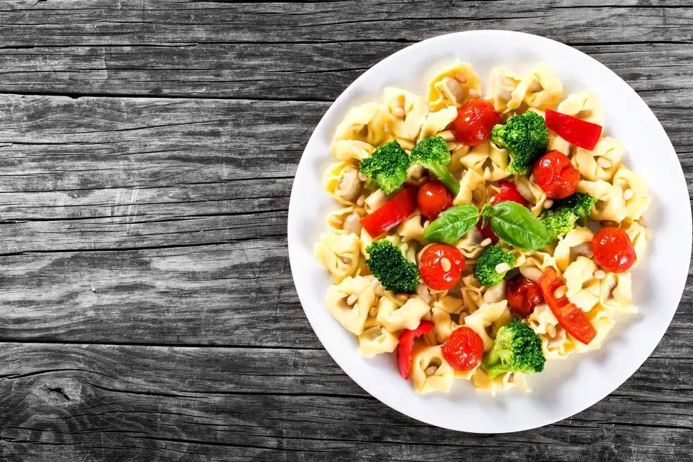 ¿Qué comer con ravioles? Recomendaciones de guarniciones y más