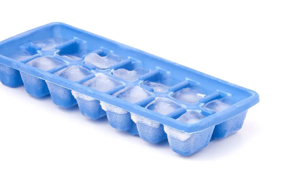 ¿Cuánto tiempo se tarda en congelar el hielo?