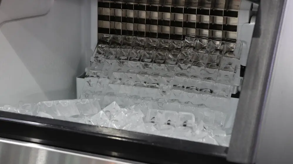 ¿Cuánto tiempo se tarda en congelar el hielo?