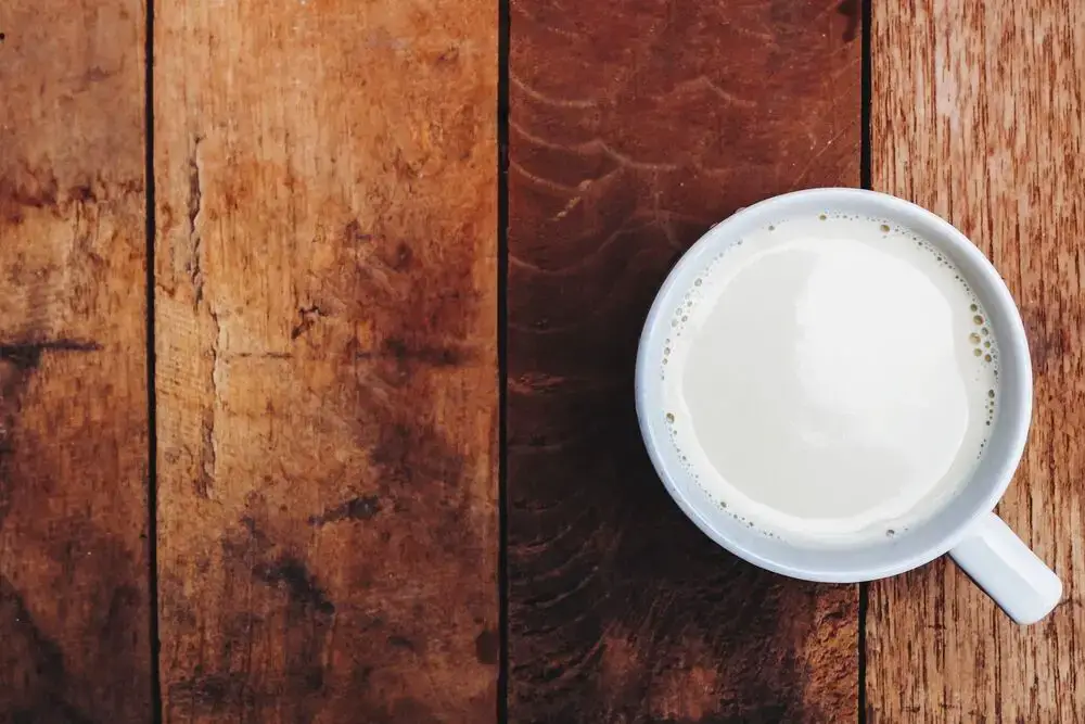 ¿Se puede recalentar la leche? – Comida fanática