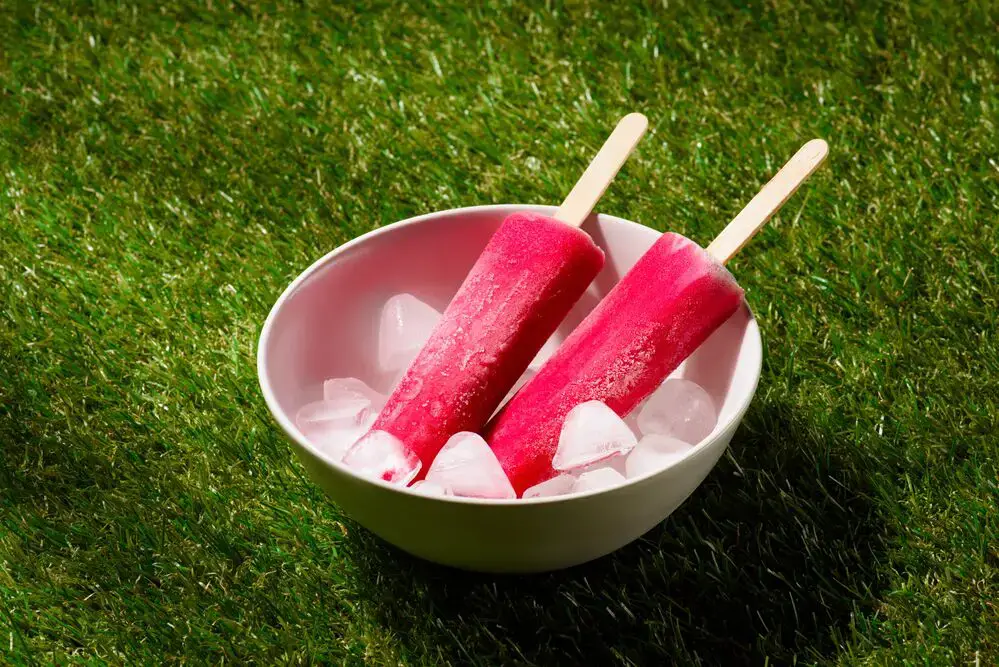 ¿Cuánto tardan las paletas heladas en congelarse? (Contestada)