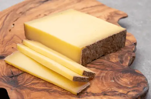 Más de 11 mejores sustitutos del queso manchego