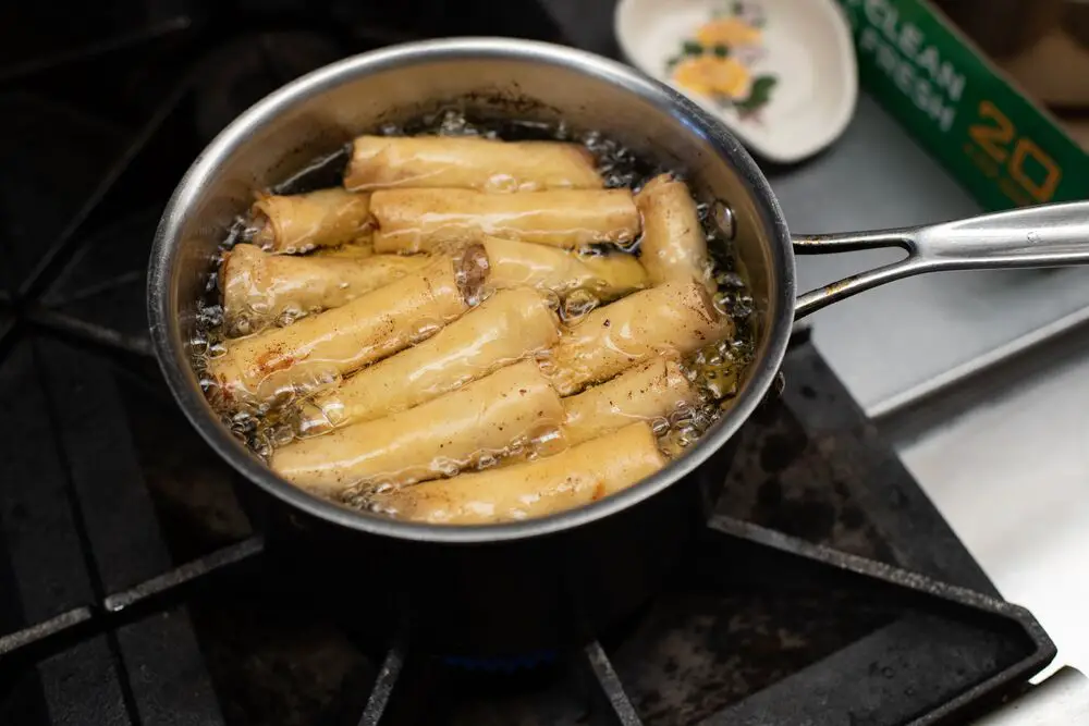 Cómo recalentar rollitos de primavera