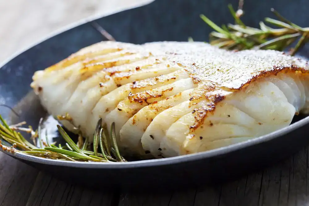 Cómo recalentar pescado frito en una freidora de aire