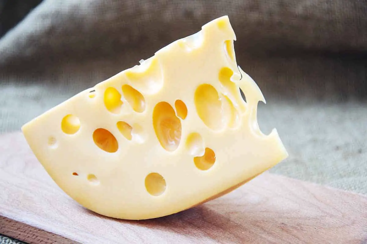 Sustituto de queso emmental (10 mejores opciones)