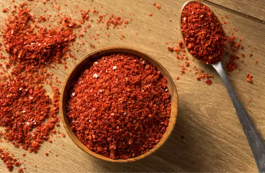 Los 16 mejores sustitutos picantes y no picantes de las hojuelas de pimiento rojo