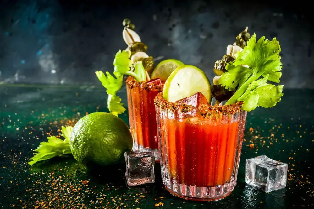 3 sustitutos de Clamato que deberías intentar usar (mejor + casero)
