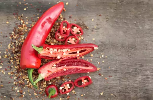 Los 16 mejores sustitutos picantes y no picantes de las hojuelas de pimiento rojo
