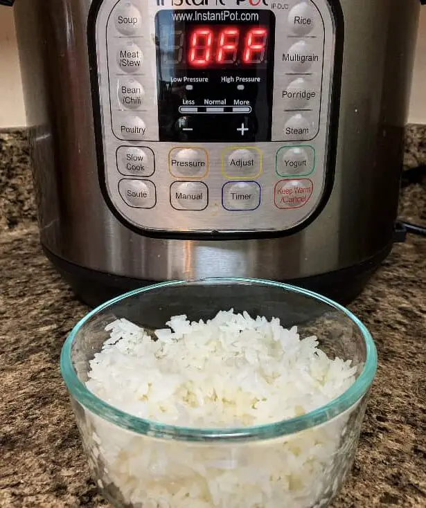 Cómo recalentar arroz en la olla instantánea - Margin Making Mom®