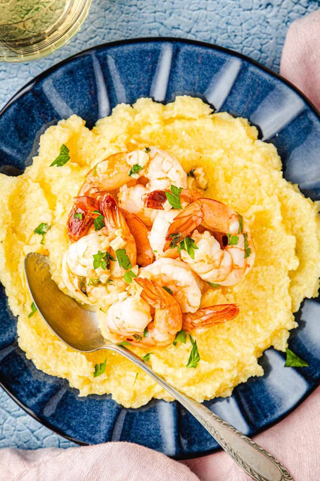 Camarones y Polenta