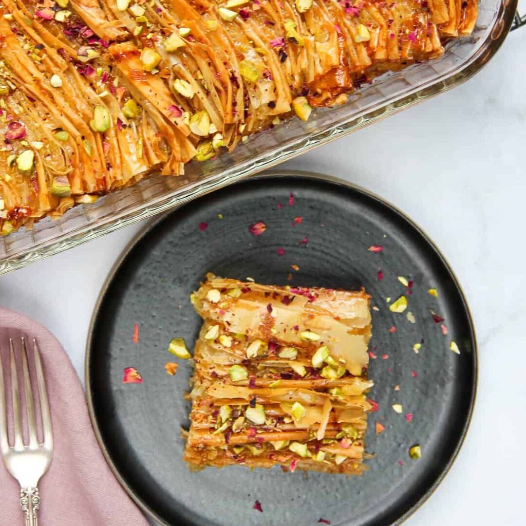 Pastel arrugado de masa filo con cardamomo y pistachos - Ministerio de...