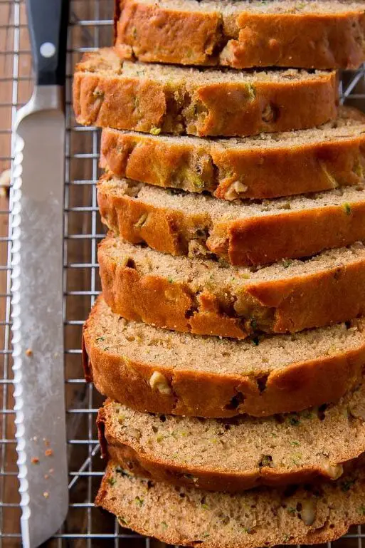 Pan de calabacín y yogur griego - Sally's Baking Addiction