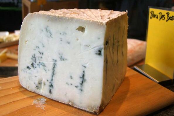 Queso Bleu vs Gorgonzola - Diferencia y Comparación |