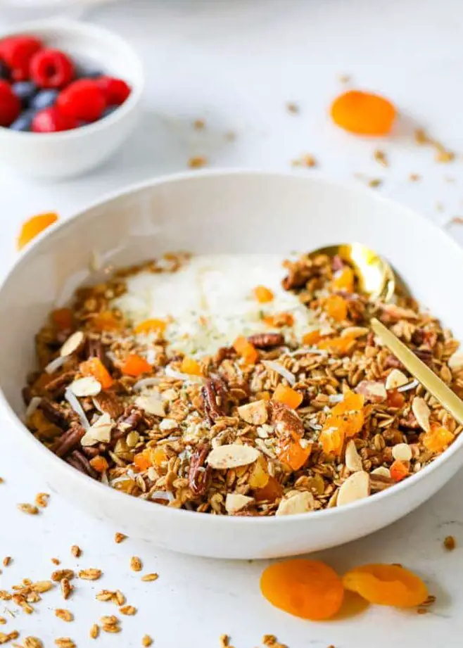 Tazón de yogur con granola (¡5 formas!) - Good Food Baddie