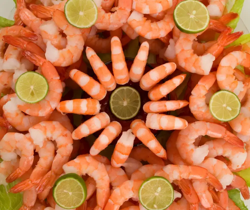 ¿Cuánto dura el cóctel de camarones en la nevera?