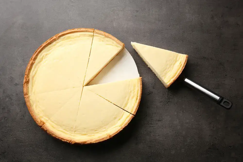 ¿Puedes volver a congelar el pastel de queso? – Comida fanática